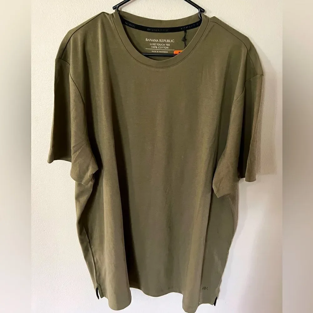 NWT Banana Republic Men’s Luxe Touch Tee